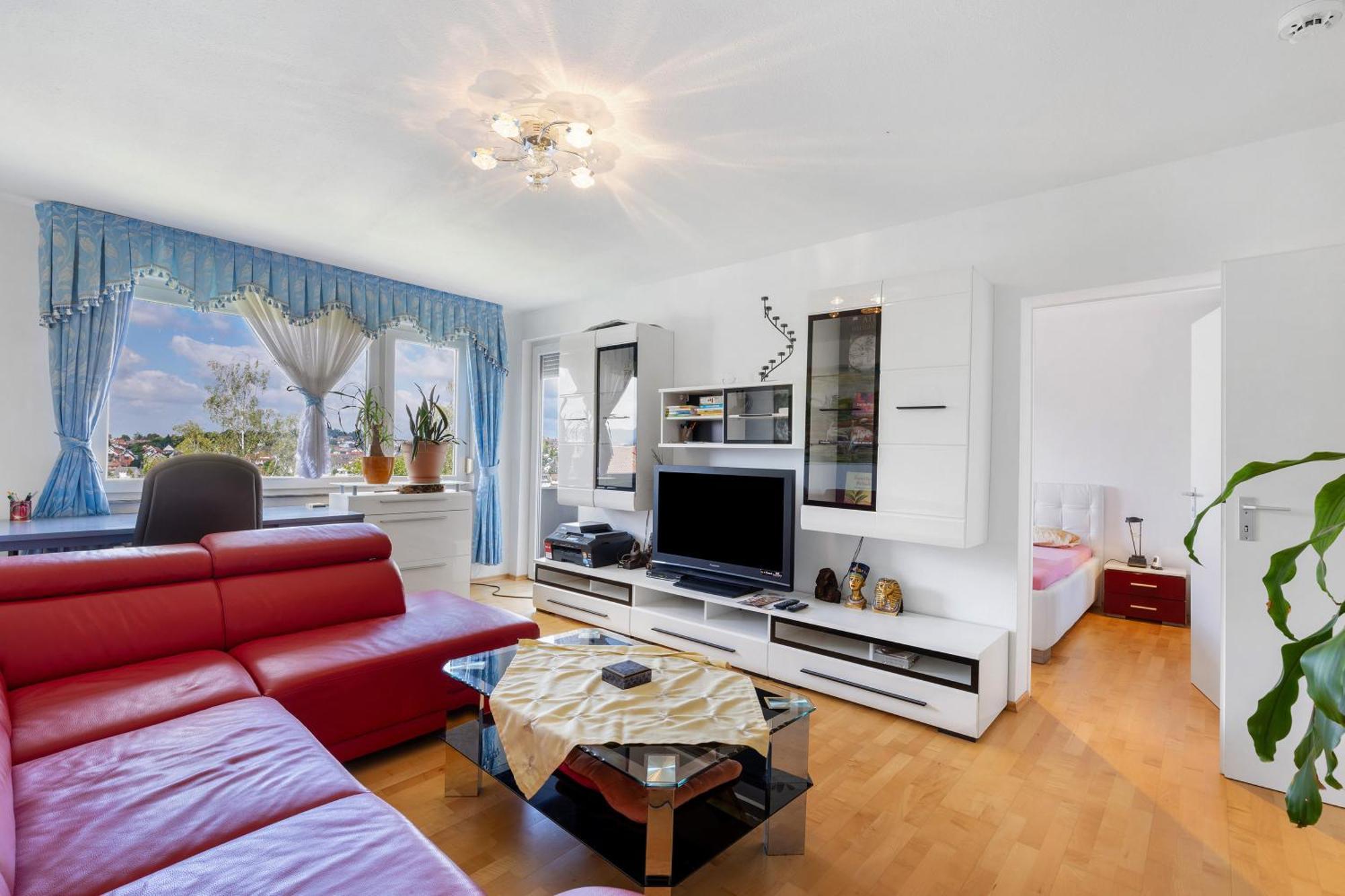 Helle, Ruhige Dachwohnung Eningen unter Achalm Экстерьер фото