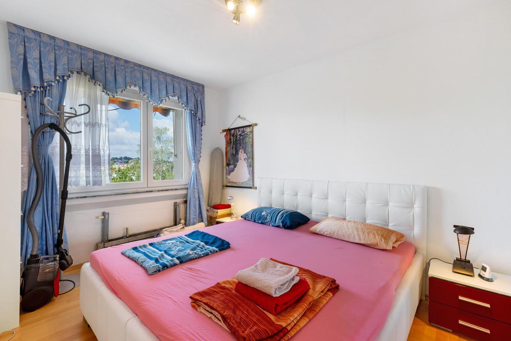 Helle, Ruhige Dachwohnung Eningen unter Achalm Экстерьер фото