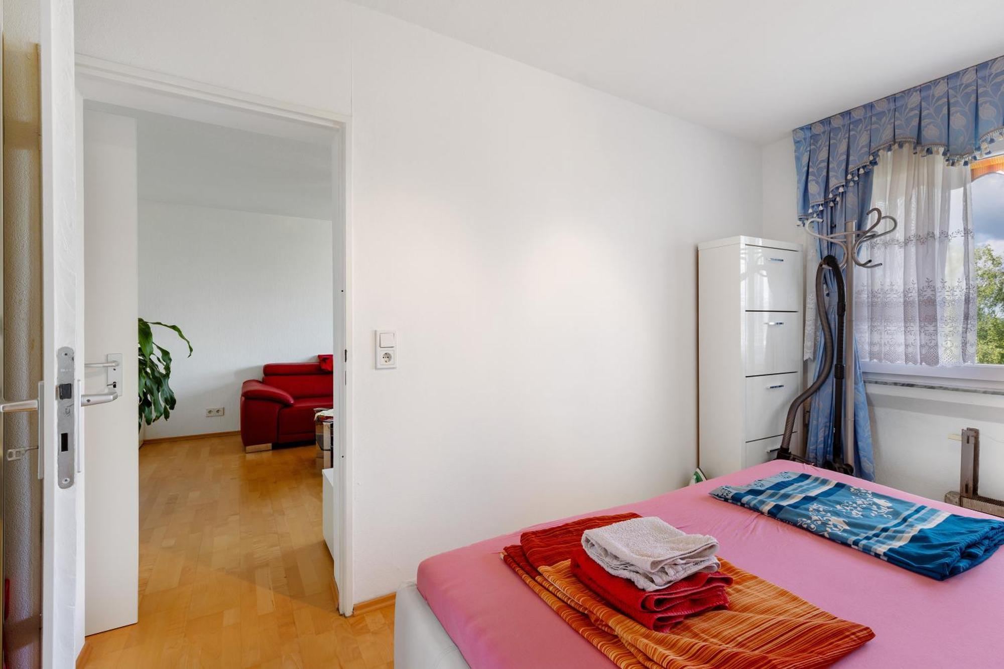 Helle, Ruhige Dachwohnung Eningen unter Achalm Экстерьер фото