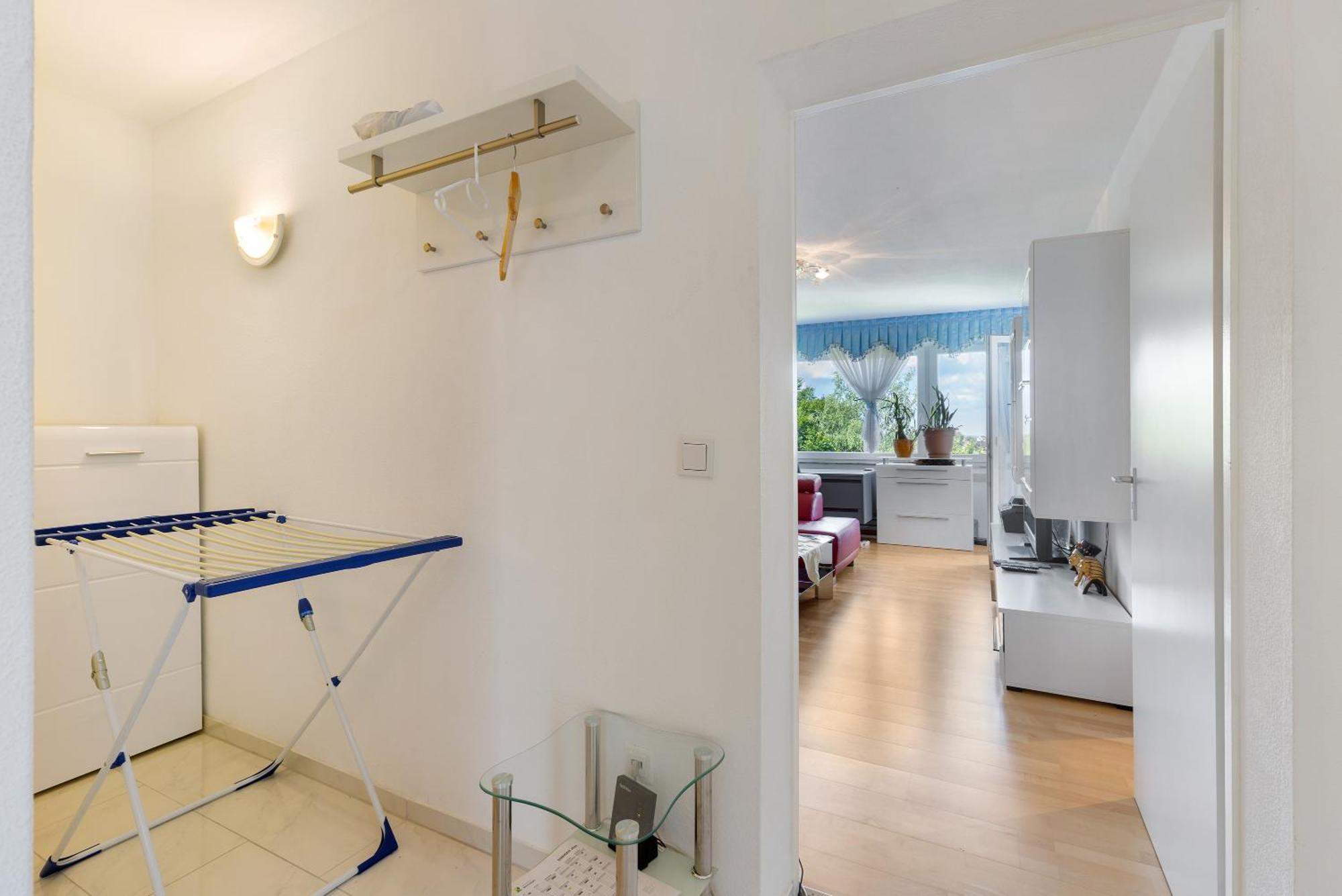 Helle, Ruhige Dachwohnung Eningen unter Achalm Экстерьер фото